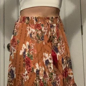 Floral, flowy, skirt perfect for a farmer’s market